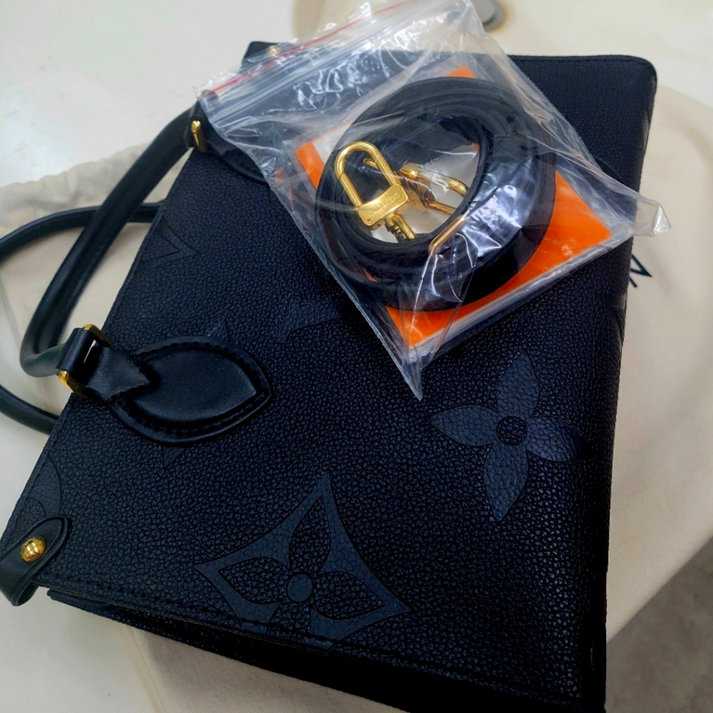 The NEW Boutique On The Go Black Satchel with Gold Hardware - Picture 4 of 11